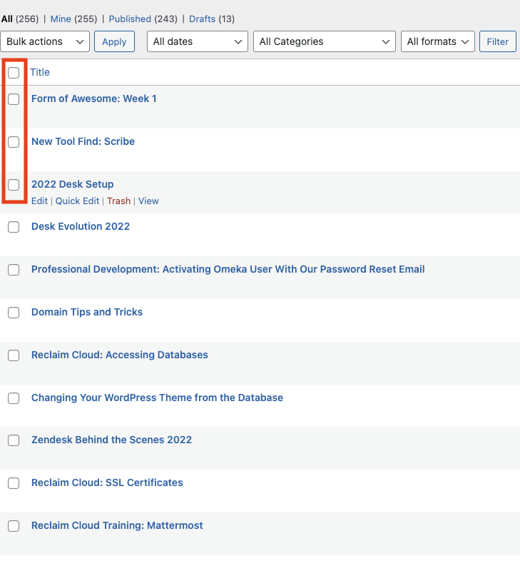 The WordPress Posts list view showing individual row checkboxes and the Bulk Actions dropdown menu.